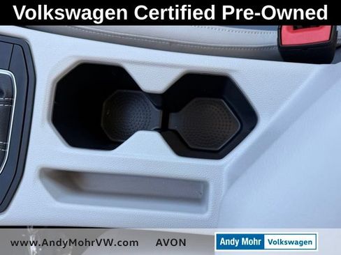 Used 2025 Volkswagen Jetta SE w/ Sunroof Package FWD image 26