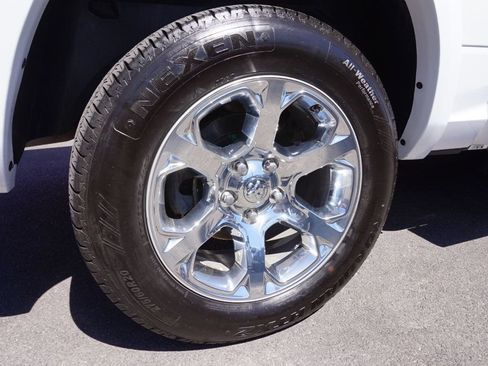 Used 2017 RAM 1500 Laramie AWD/4WD image 14
