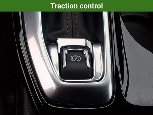 Certified 2024 Chevrolet Trax ACTIV FWD image 30