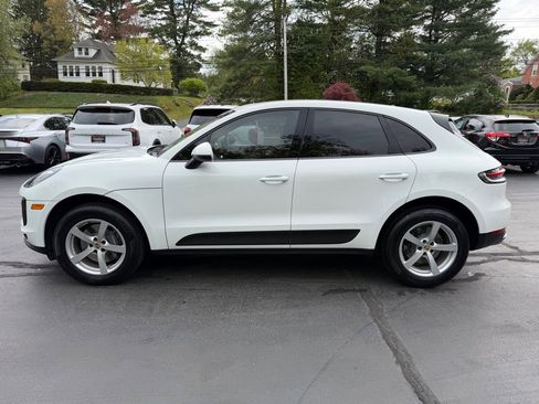 Used 2021 Porsche Macan AWD/4WD image 19