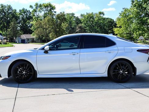 Used 2022 Toyota Camry XSE w/ Cold Weather Package image 4