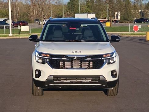 New 2026 Kia Seltos S AWD/4WD image 2