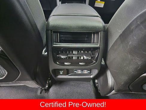 Certified 2025 Jeep Grand Cherokee Altitude AWD/4WD image 26