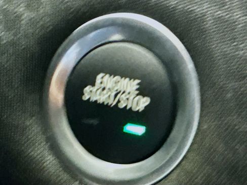 Used 2024 Chevrolet Malibu LT FWD image 18