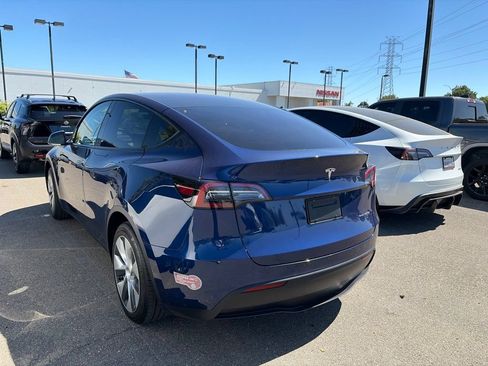 Used 2022 Tesla Model Y Long Range AWD/4WD image 4