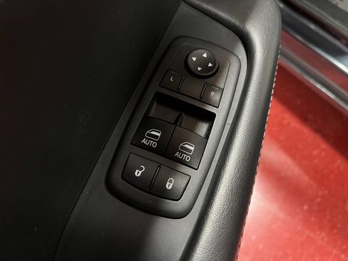 Used 2017 Dodge Challenger GT w/ Driver Convenience Group image 17