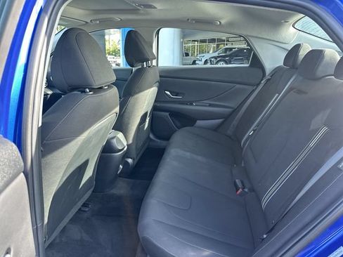 Used 2025 Hyundai Elantra SEL FWD image 27