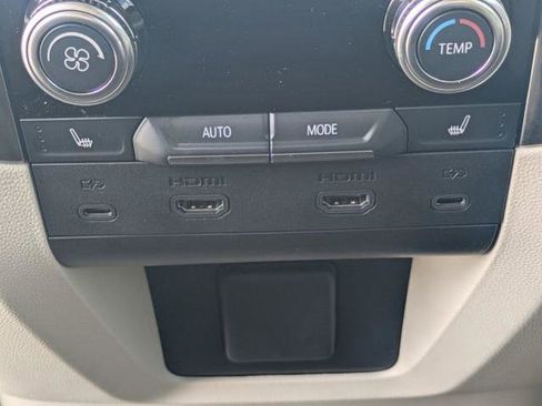 New 2026 GMC Yukon XL Denali w/ Denali Reserve Package RWD image 17