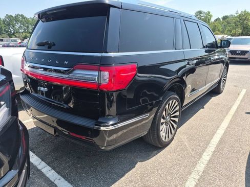 Used 2019 Lincoln Navigator L Reserve AWD/4WD image 3