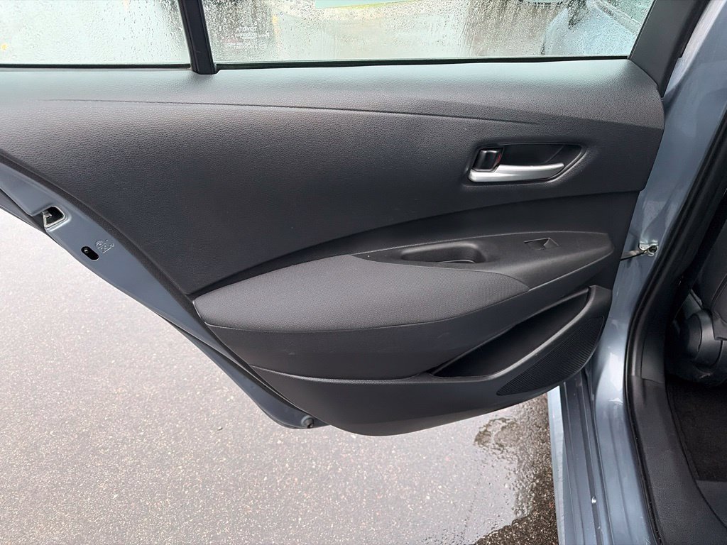 Used 2021 Toyota Corolla LE FWD image 17