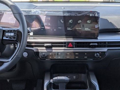 New 2026 Kia Sorento LX FWD image 18
