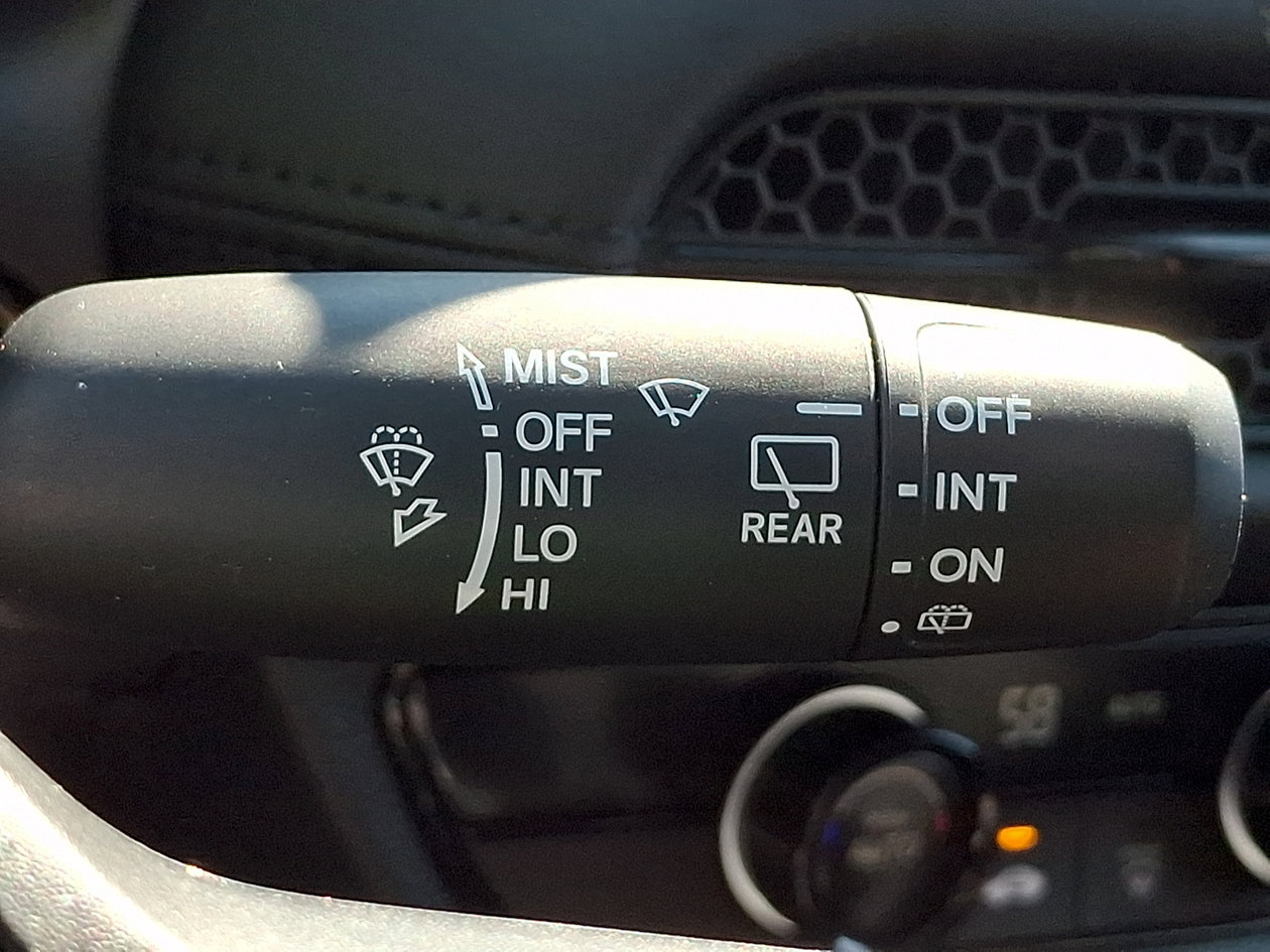 Used 2026 Honda HR-V LX image 27