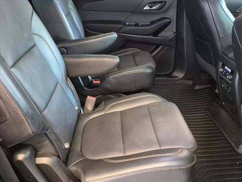 Used 2018 Chevrolet Traverse Premier w/ Redline Edition FWD image 19
