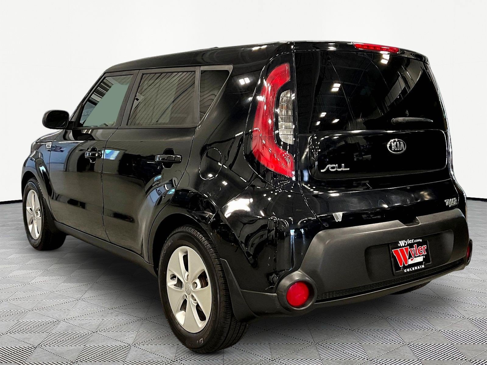 Used 2016 Kia Soul FWD image 4