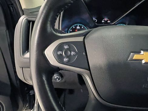 Used 2022 Chevrolet Colorado LT w/ LT Convenience Package image 32