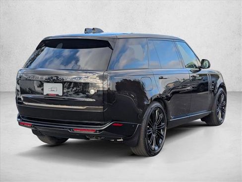 New 2026 Land Rover Range Rover SV AWD/4WD image 2