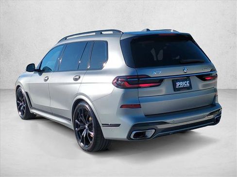 Used 2023 BMW X7 xDrive40i w/ M Sport Package AWD/4WD image 8