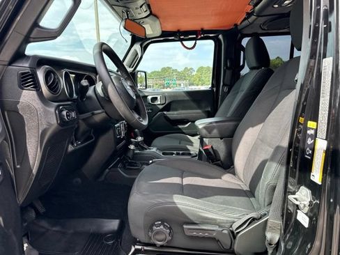 Used 2020 Jeep Gladiator Sport w/ Quick Order Package 24S AWD/4WD image 9