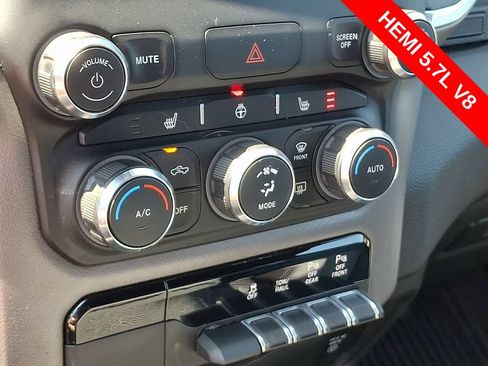 Used 2022 RAM 1500 Big Horn AWD/4WD image 15