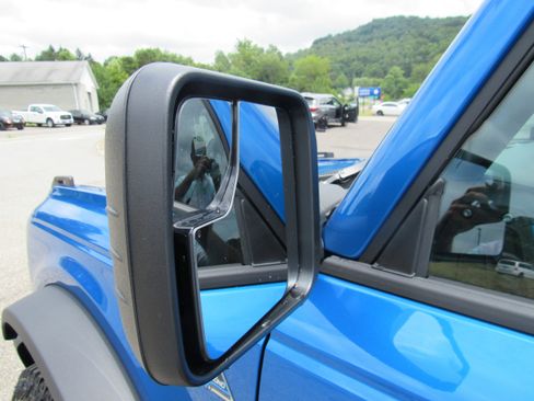 Used 2024 Ford Bronco Black Diamond w/ Sasquatch Package image 10