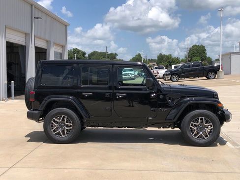 New 2025 Jeep Wrangler Sahara w/ Safety Group image 9