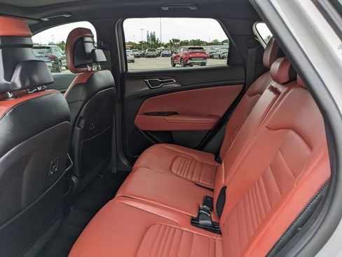 Certified 2024 Kia Sportage SX image 19
