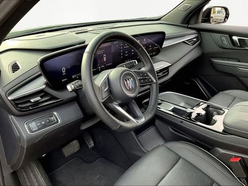 Used 2025 Buick Enclave Sport Touring image 12