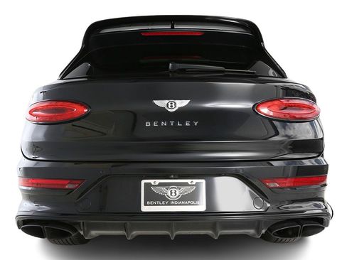 Used 2022 Bentley Bentayga AWD/4WD image 13