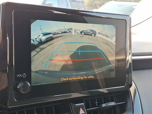 Used 2023 Toyota Corolla LE image 9