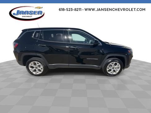 Used 2025 Jeep Compass Sport AWD/4WD image 9