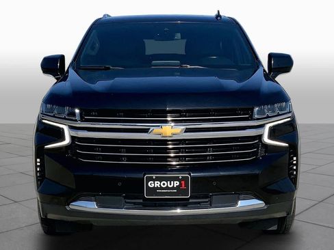 Used 2023 Chevrolet Suburban LT RWD image 4