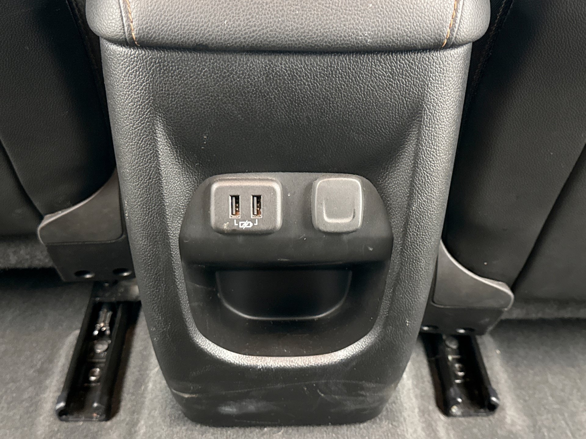 Used 2021 GMC Canyon AT4 w/ Driver Alert Package AWD/4WD image 16