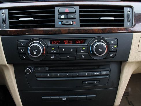 Used 2011 BMW 335i Sedan image 30