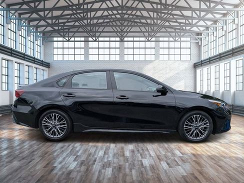 Used 2024 Kia Forte GT-Line FWD image 3