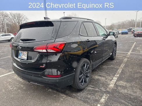 Used 2024 Chevrolet Equinox RS image 2