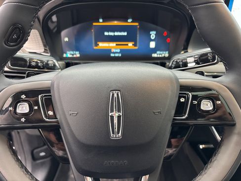 New 2026 Lincoln Corsair Premiere image 16