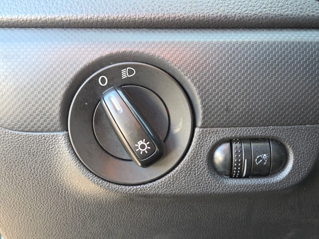 Used 2013 Volkswagen Jetta S FWD image 31