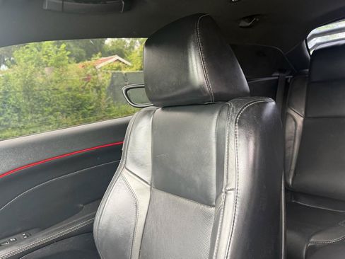 Used 2015 Dodge Challenger R/T Plus RWD image 18