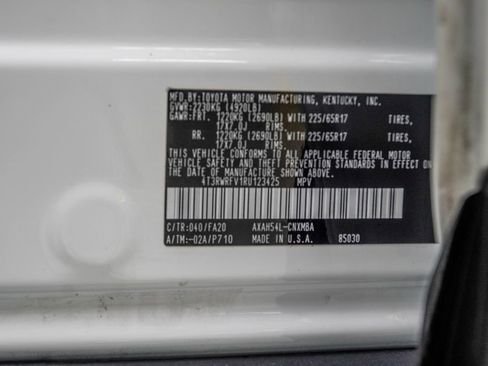 Used 2024 Toyota RAV4 XLE image 41