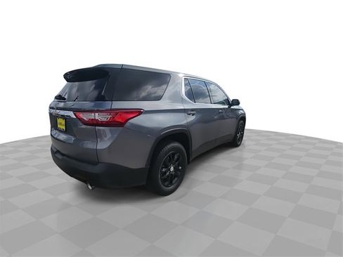 Used 2018 Chevrolet Traverse LS image 8