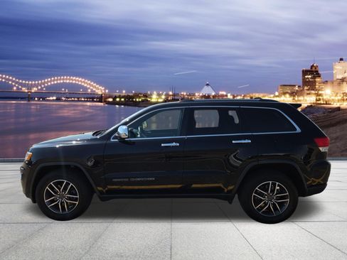 Used 2019 Jeep Grand Cherokee Limited AWD/4WD image 2