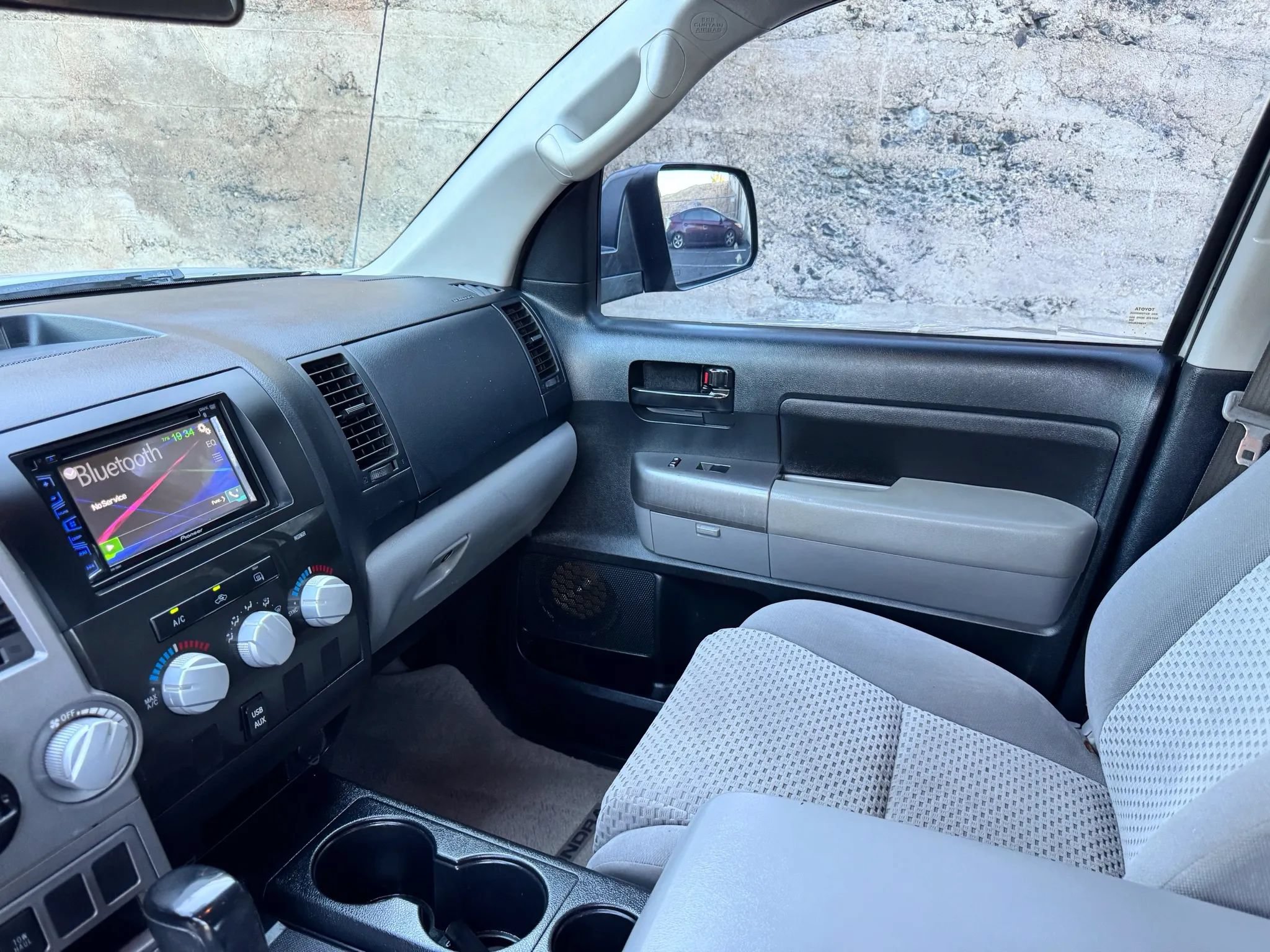 Used 2011 Toyota Tundra 2WD Double Cab w/ SR5 Pkg image 17