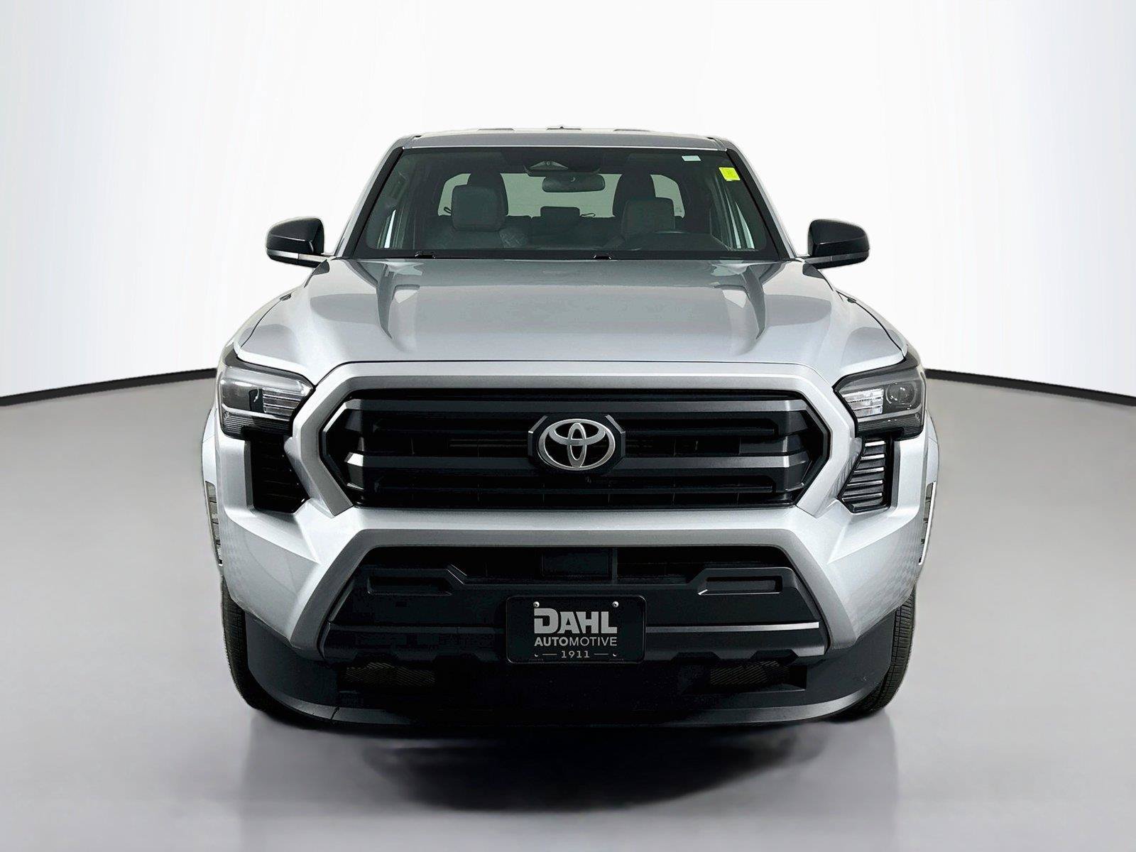 Used 2024 Toyota Tacoma SR RWD image 3