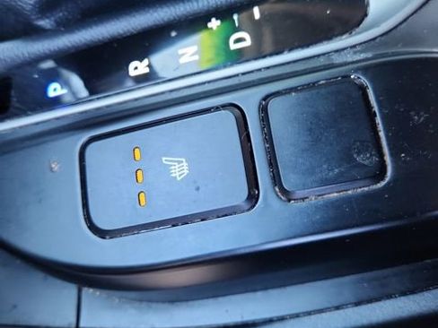 Used 2017 Hyundai Santa Fe Limited w/ Cargo Package AWD/4WD image 21