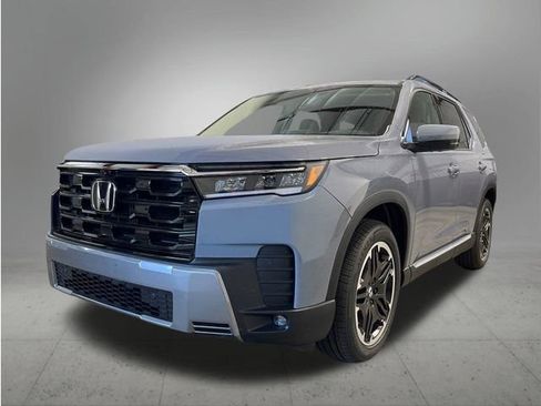 New 2026 Honda Pilot Touring image 1