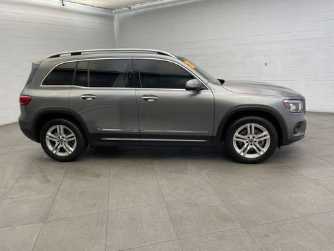 Used 2021 Mercedes-Benz GLB 250 4MATIC image 4