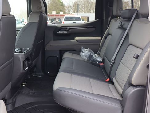 Used 2026 Chevrolet Silverado 1500 ZR2 AWD/4WD image 22