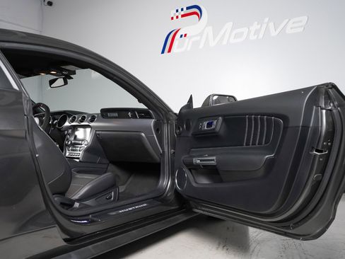 Used 2018 Ford Mustang GT Premium w/ Black Accent Package RWD image 90