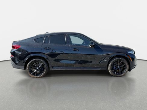 Used 2024 BMW X6 M60i AWD/4WD image 2