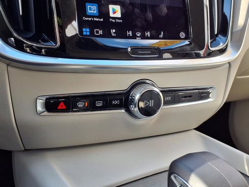 Used 2024 Volvo S60 B5 Plus image 14